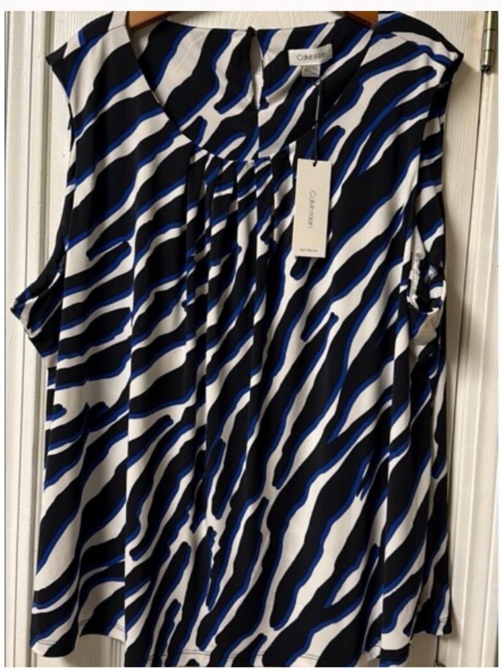 Calvin Klein Plus Women's Floral Pleat-Neck Top